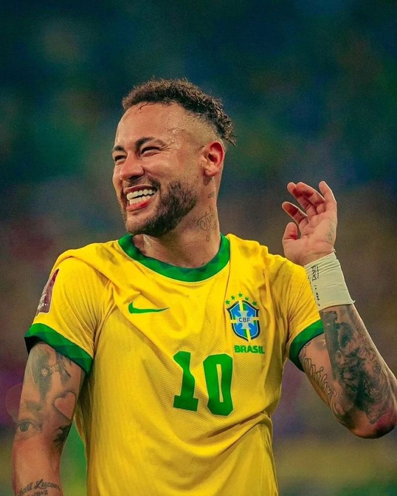 Neymar, cầu thủ điển trai xếp thứ 3