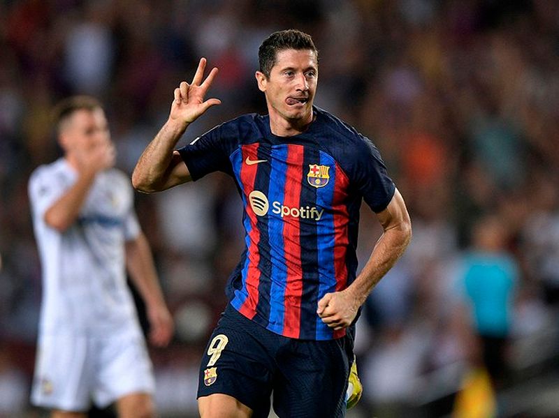 Robert Lewandowski, ghi 600 bàn, hiện đang thi đấu cho Barcelona.